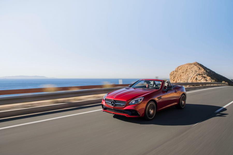  Mercedes-AMG SLC43 2016 года  (NA) (фото 6 из 30)